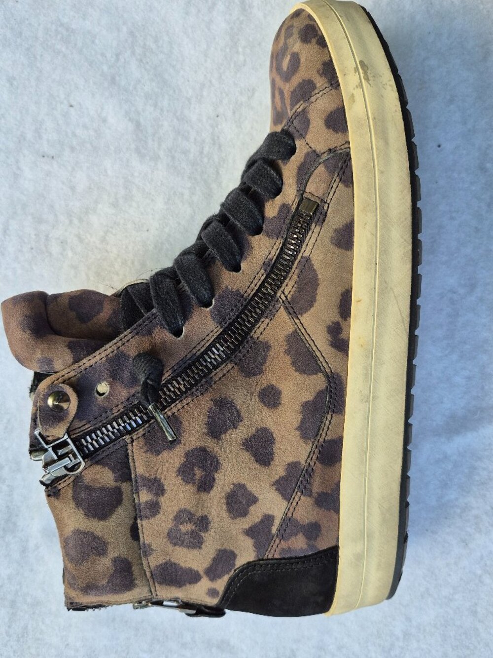 Kennel & Schmenger Suede High Top Zipper Sneakers Leopard Print US7